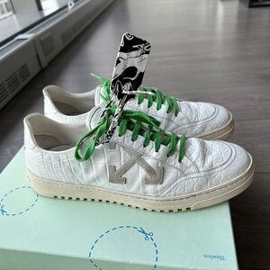 Off-White White and Green Sneakers